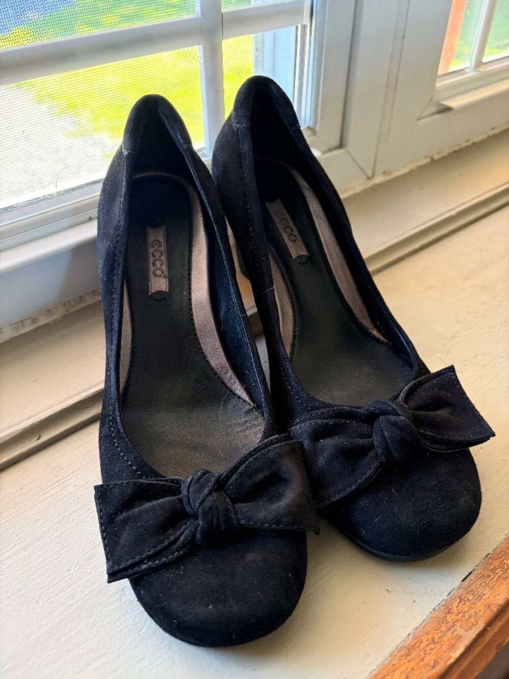 ECCO Black Suede Bow Pumps Women EU 38 Block Heel Dress Shoes